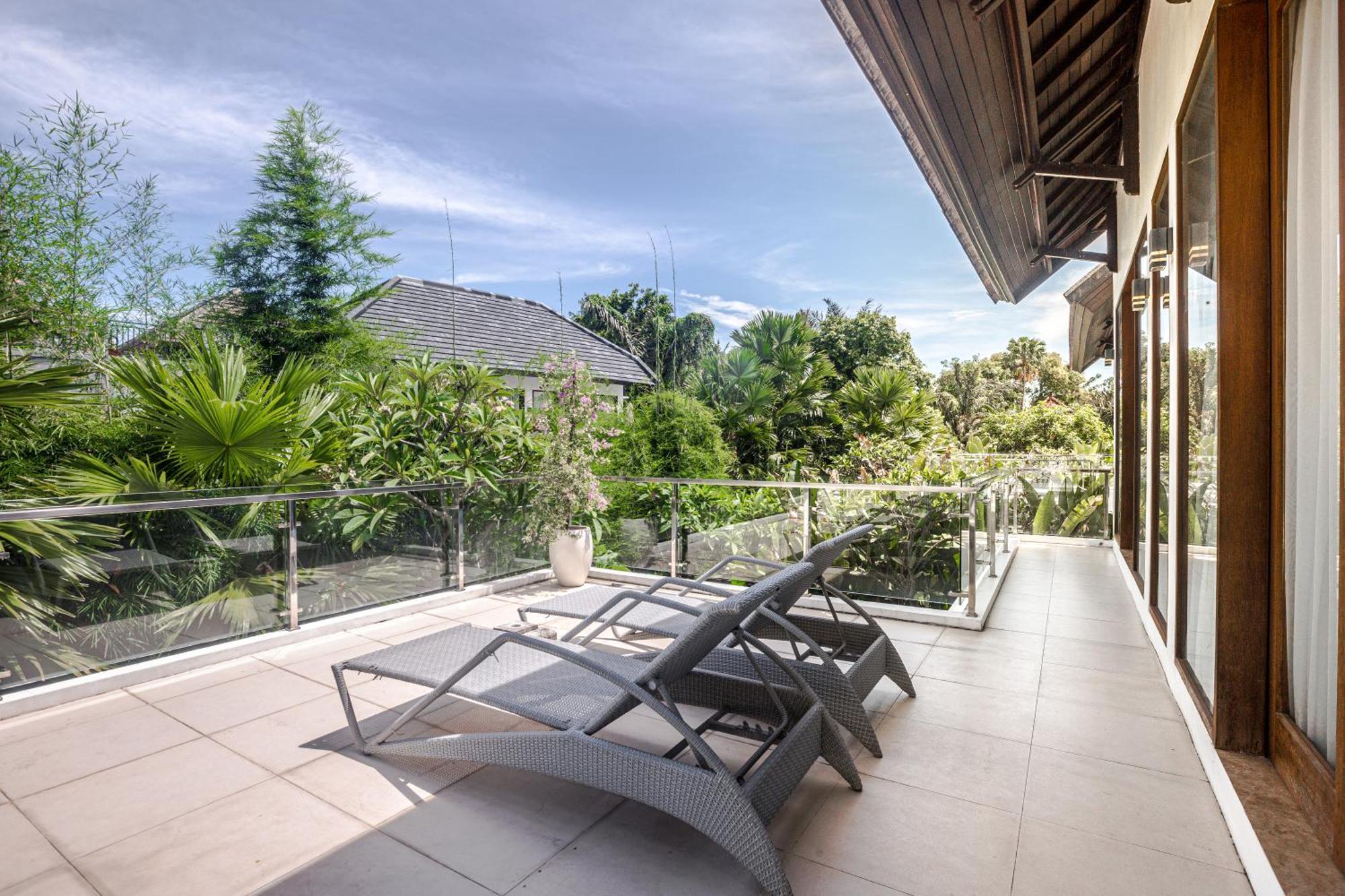 Villa Amelie By Jb Villas เซมินยัค ภายนอก รูปภาพ